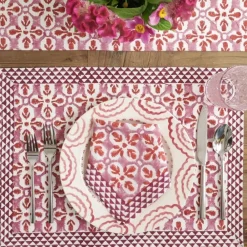 Pomegranate Inc Fleur de Lis Rose Placemat | Set of 4 Discount