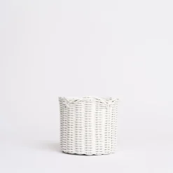 Pomegranate Inc White Wicker Scalloped Container